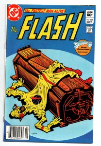 The Flash #325 newsstand  - Professor Zoom/Reverse Flash - 1983 - (-NM)