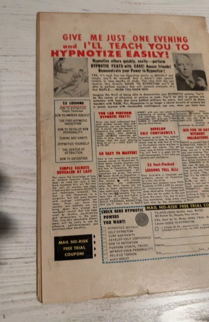 The X-Men #9 (1965)vs the avengers first crossover 1 inch spine split bottom