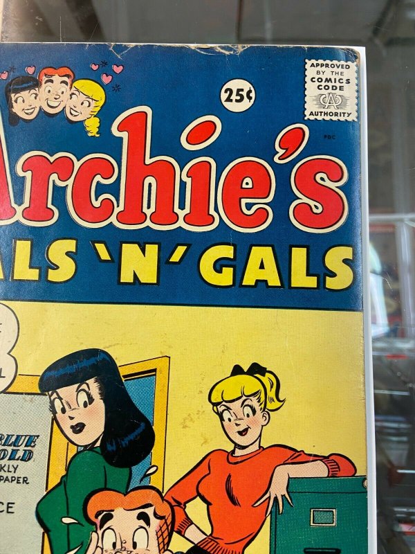 Archie's Pals N Gals Giant 7 GD-