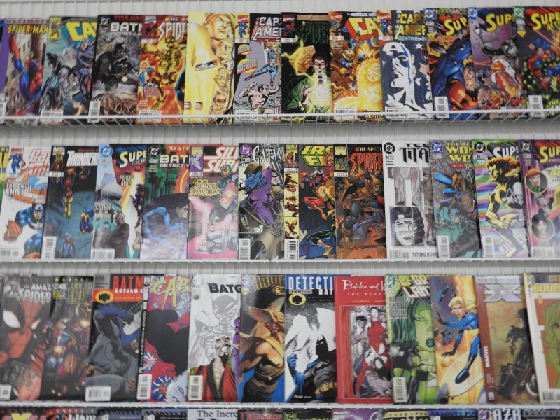 Huge Lot 200+ Comics W/ Batman, Wolverine, Avengers, Spidey+ Avg VF- Condition!