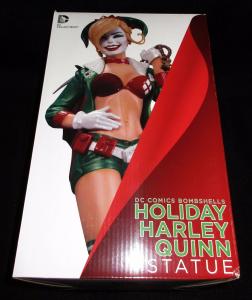 DC Comics Bombshells Holiday Harley Quinn Statue - New!