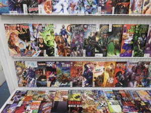 Huge Lot 230+ Comics W/ Hulk, Iron Man, Spider-Man, +More! Avg VF- Condition!