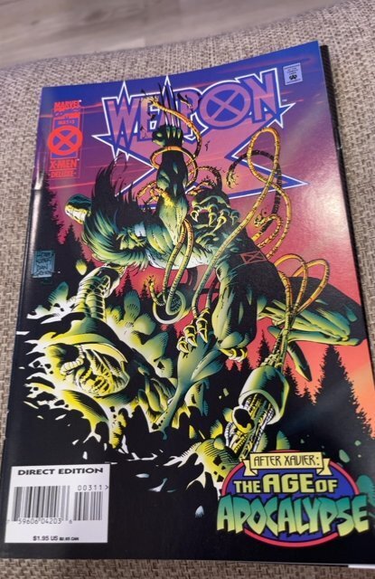 Lot of 9 Comics (See Description) Dracula, Ultimate Adventures, Ultimate Huma...