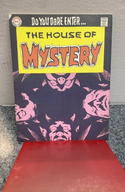 The Amazing World of DC Comics #6 (1975)