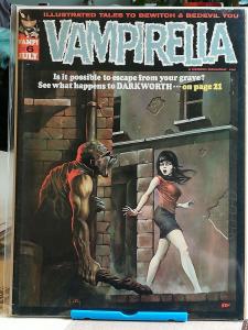 Vampirella comic book set of 8 in fine condition 