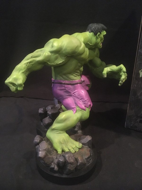 THE INCREDIBLE HULK Bowen Statue, Full Size, Green Version, 2002, #1784/3000 