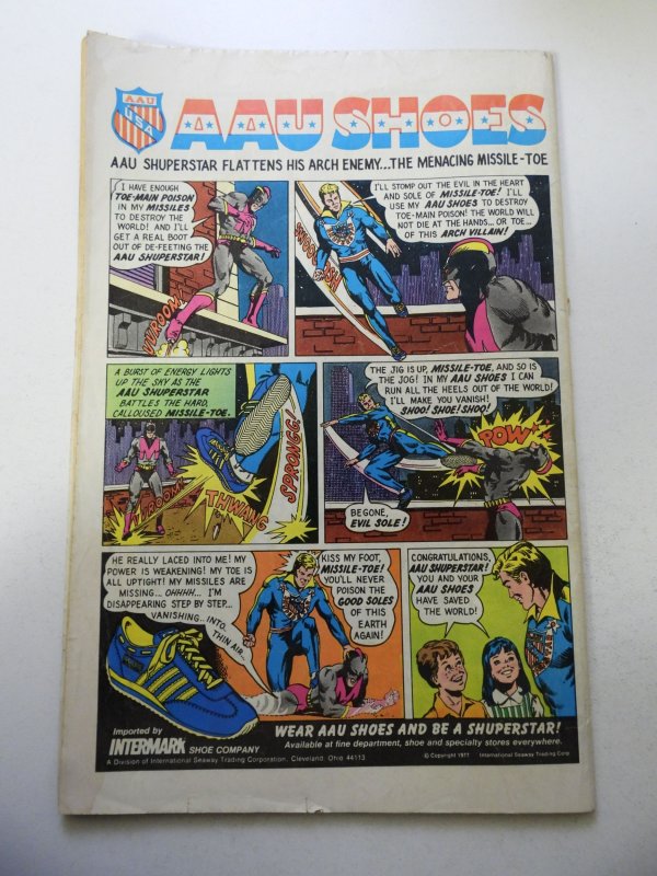 DC Super Stars #17 1st App of Huntress! VG Condition