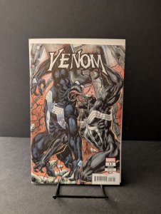 Venom #13 Bryan Hitch Variant (2023)