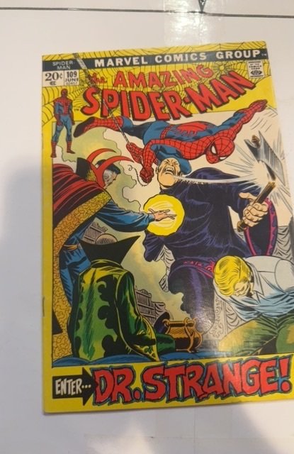 The Amazing Spider-Man #109 (1972) enter Dr Strange