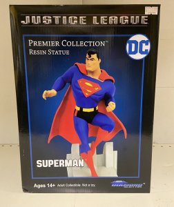 DC Diamond Select Toys Justice League Premier Collection Superman Statue
