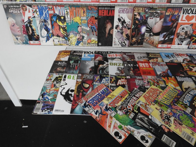 HUge Lot 190+ Comics W/ X-Men. Avengers, Wolverine+ Avg Fine/VF Condition!