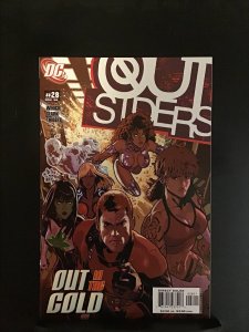 Outsiders #28 (2005) The Outsiders