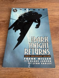 Batman The Dark Knight Returns Tenth Anniversary Edition TPB Comic Book 1 J366