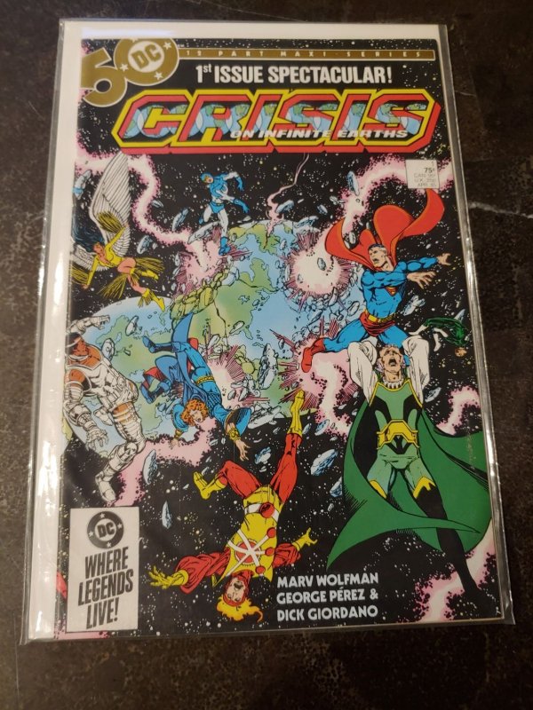 CRISIS ON INFINITE EARTHS #1