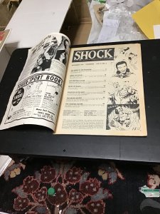 Shock #9 (1970) vampire master! Decapitated head cover! FN- Strangulation! Wow!