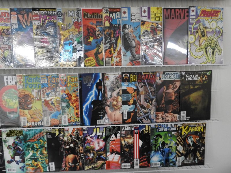 Huge Lot of 130+ Comics W/ Wonder Woman, Fantastic Four, Wolverine Avg. VF- Con.