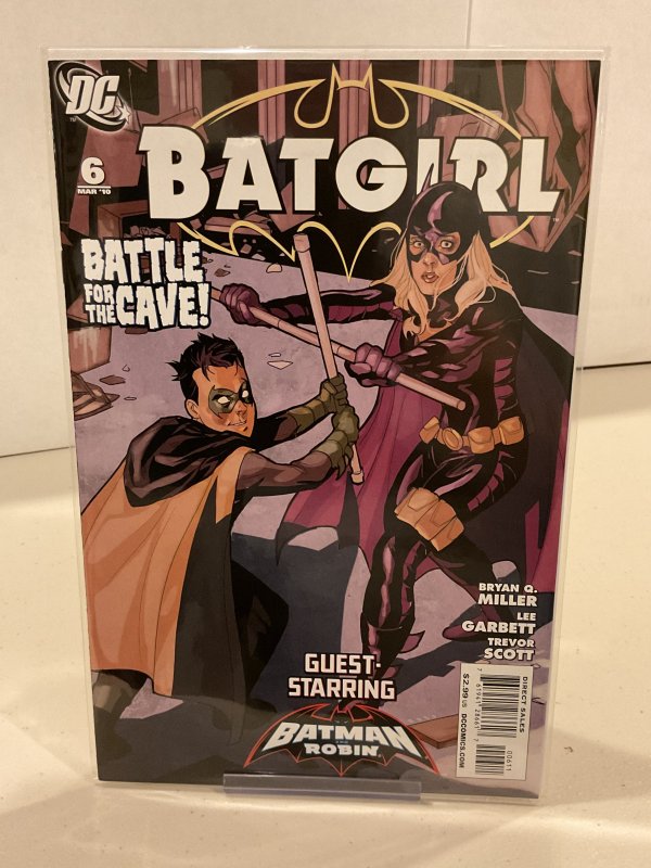Batgirl #6  2010  Phil Noto Cover!  9.0 (our highest grade) Stephanie Brown!