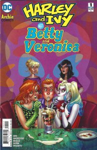 Harley & Ivy Meet Betty & Veronica #1 Amanda Conner Cover (2017)