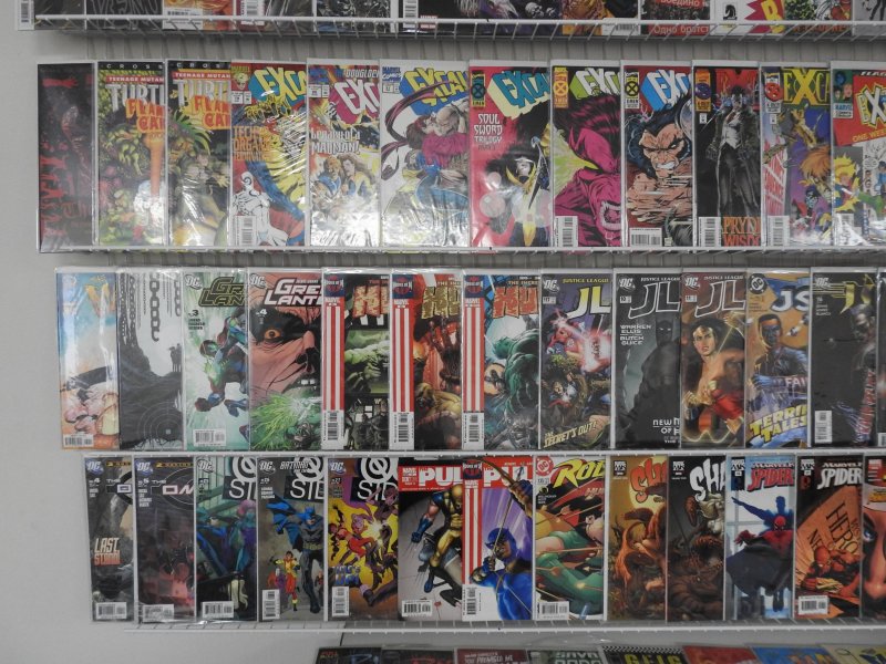 Huge Lot 140+ Comics W/ Venom, Hulk, Spider-Man, +More! Avg VF Condition!
