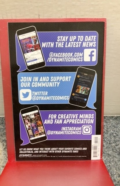 Jennifer Blood #1 Cover B (2021)