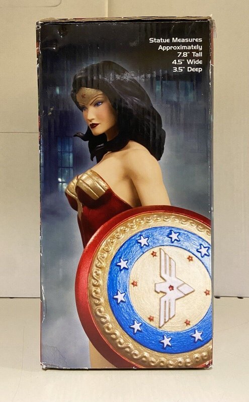 DC Direct DC Universe Online Wonder Woman Statue