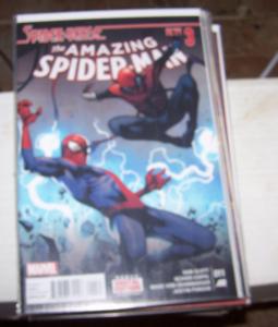 Amazing Spider-Man # 11 (Feb 2015 ) marvel spider-verse pt 3 silk  superior gwen