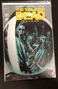 The Walking Dead Deluxe #27 Cover B (2021)