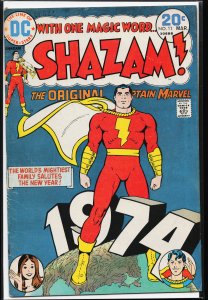 Shazam! #11 (1974) Captain Marvel / Shazam!