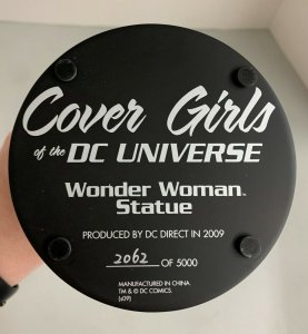 Cover Girls of the DC Universe Wonder Woman Statue 2062/5000