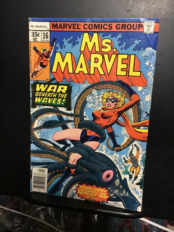 Ms. Marvel 16 (1978) 1st cameo appearance Mytique! FN/VF C’ville CERT