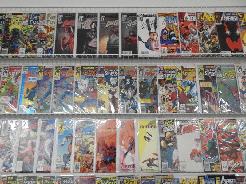 Huge Lot 130+ Comics W/ Spider-Man, Fantastic Four, Daredevil, +More! Avg VF-