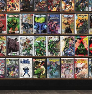 Huge Lot 150+ Comics with Green Arrow, Justice League, Black Panther & More!