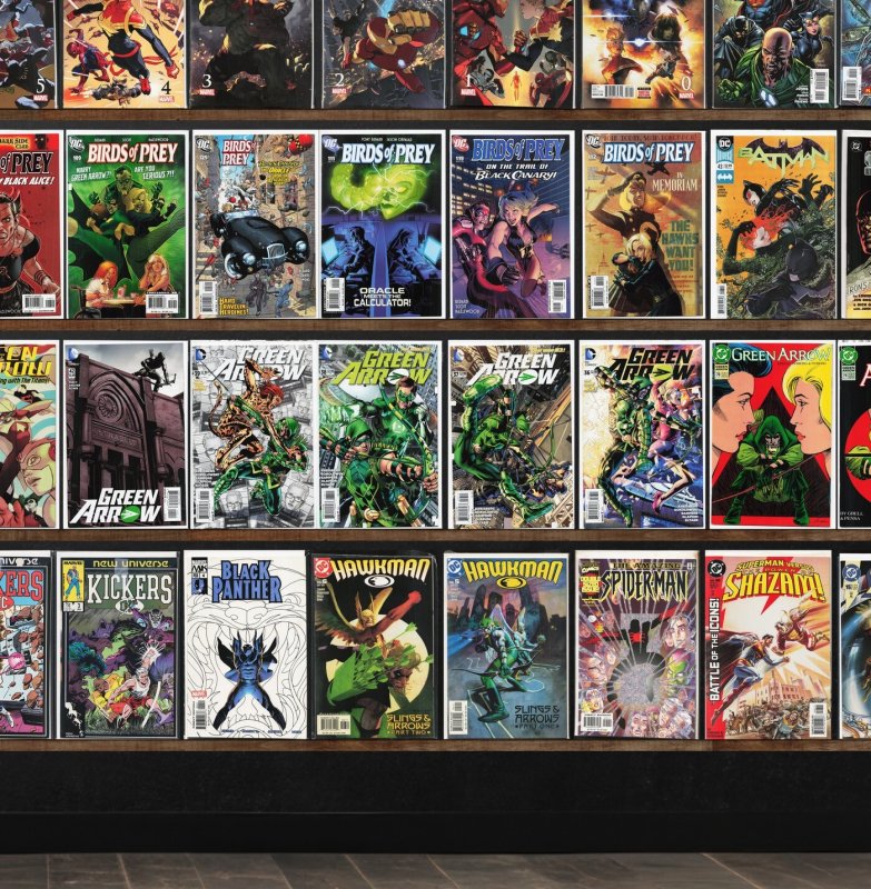 Huge Lot 150+ Comics with Green Arrow, Justice League, Black Panther & More!