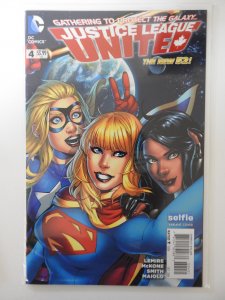 Justice League United #4 Selfie Cover (2014)