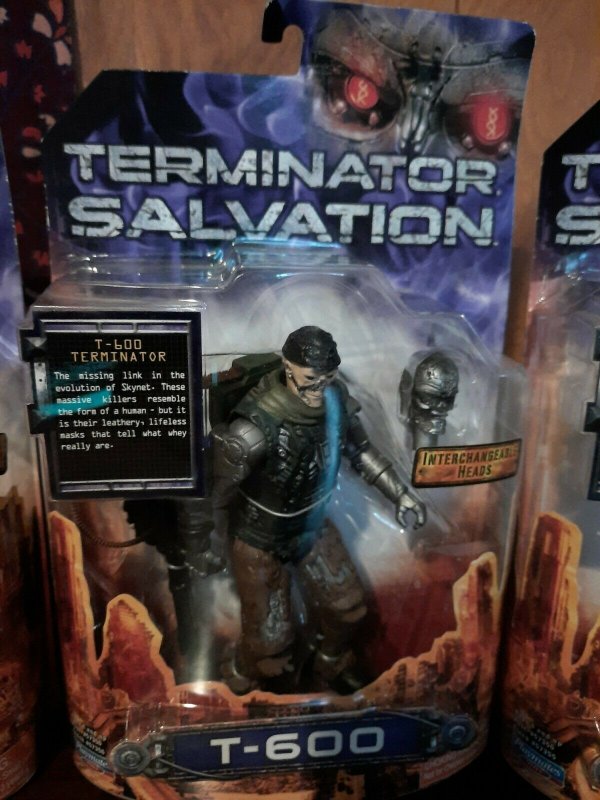 6X PLAYMATES Terminator Salvation T-600 T-R.I.P. John Connor T-1 Marcus Figures