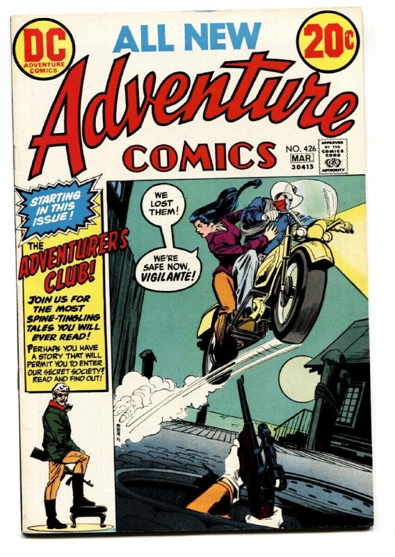 ADVENTURE COMICS #426 comic book-FIRST ADVENTURERS CLUB Vigilante VF/NM