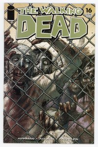 The Walking Dead #16 Robert Kirkman NM