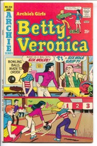 Archie's Girls Betty And Veronica #229 1975-messy room cover-VF