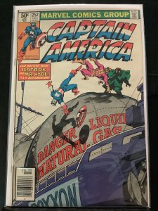 Captain America #252 Newsstand Edition (1980)