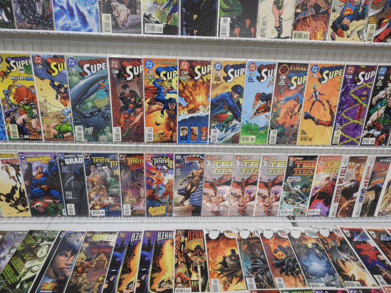 Huge Lot 140+ Comics W/ Superboy, Spectre, Punisher, +More! Avg VF Condition!