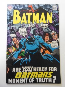 Batman #211 (1969) GD+ Condition centerfold detached, rusty staples