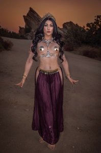 DEJAH THORIS VS JOHN CARTER OF MARS #5 1:15 COSPLAY VARIANT 2021 DYNAMITE EB195