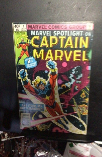 Marvel spotlight on Captain Marvel #1 High-grade Saturn Storm! NM- Wow!