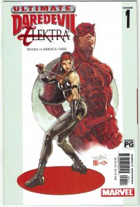 Ultimate Daredevil/Elektra #1 Greg Rucka Salvador Larroca NM-