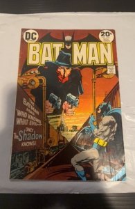 Batman #253 (1973)Micheal kalita cover guest the shadow Cover wear