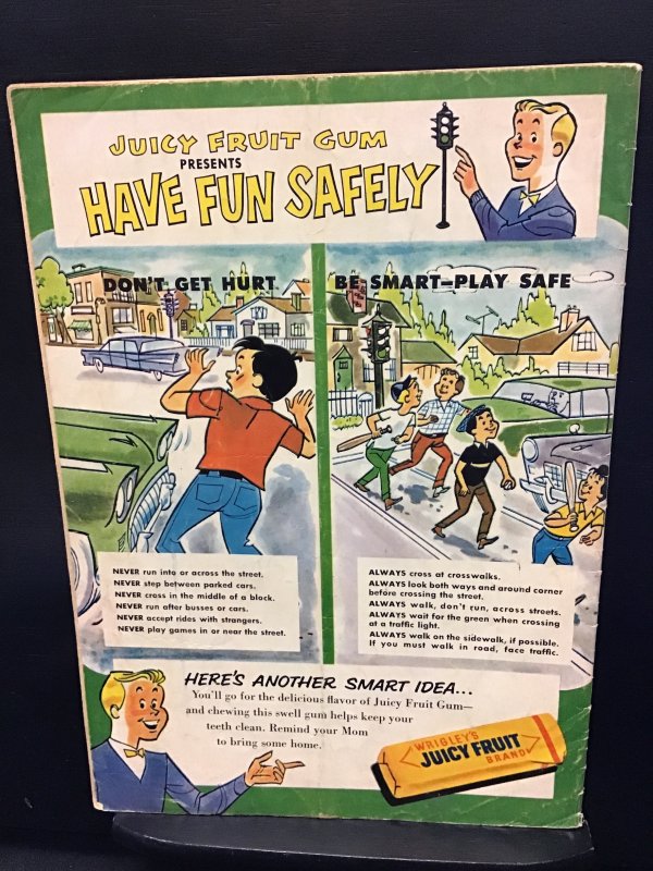 Walt Disney's Comics & Stories #214 (1958)