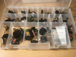 Marvel Heroclix 32 Figures FANTASTIC FORCES with Cards Beast Nightcrawler MFT4