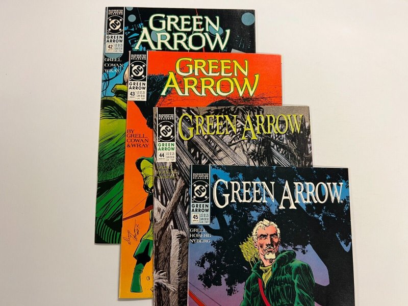 4 Green Arrow DC Comic Books # 38 39 40 41 Batman Superman Aquaman Robin 70 DB11