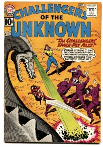 CHALLENGERS OF THE UNKNOWN-#21-comic book DINOSAUR CVR VF-