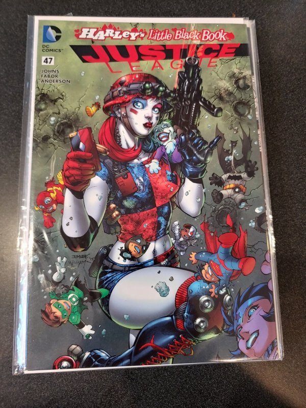 JUSTICE LEAGUE # 47 HARLEY'S LITTLE BLACK BOOK VARIANT JIM LEE COLOR